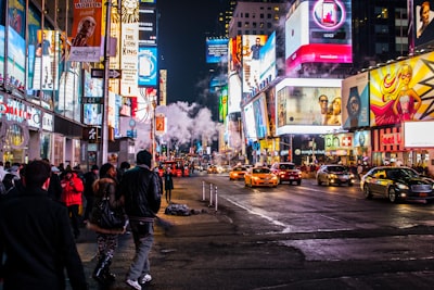 香港专才计划的吸引力：机遇与挑战并存