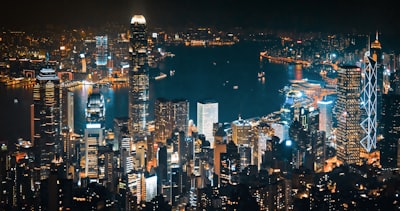 在港生活：融入文化，迎接挑战