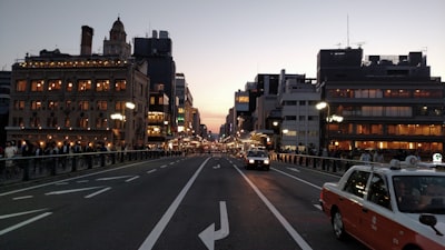 引言：时代的机遇与挑战