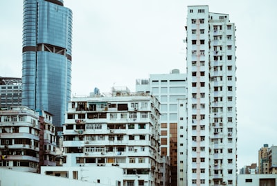 挑战与机遇：香港经济面临的十字路口