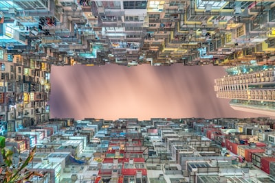 机遇与挑战并存：香港企业家的发展之道