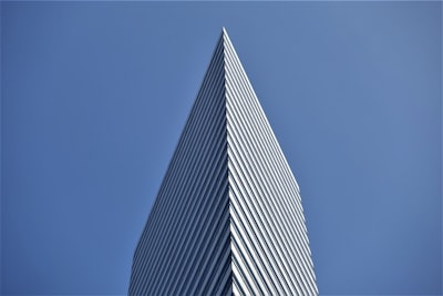 结语：开启狮城商业之旅