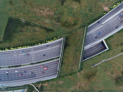 结语：把握机遇，立足新加坡